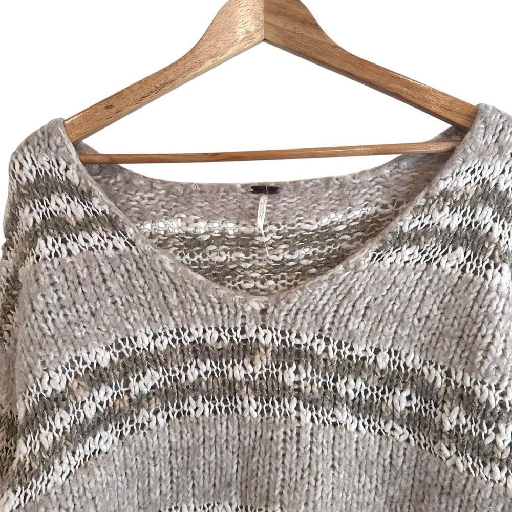 Free People Linus Eyelash Sweater Cream Tan Striped Boho Pullover Size XS - Picture 3 of 5